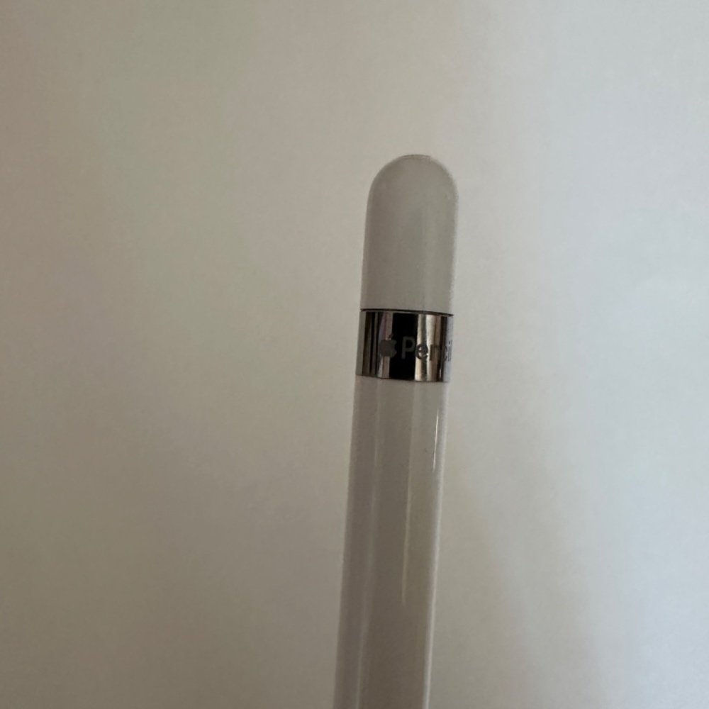 First Generation Apple Pencil - Picture 2 of 4